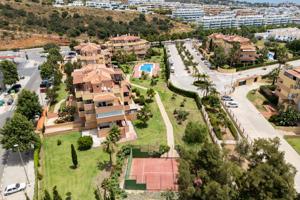 Magnífica vivienda en venta en Los Prados del Golf, La Cala de Mijas. photo 0