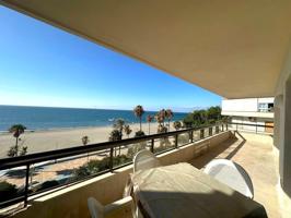 PISO EN PRIMERA LÍNEA DE PLAYA EN ESTEPONA photo 0