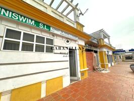 Local comercial en Estepona photo 0