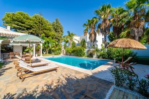 Villa de lujo en Estepona | CABANILLAS REAL ESTATE photo 0