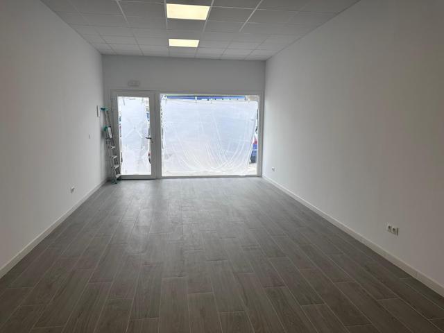 Local En alquiler en Vélez-Málaga photo 0