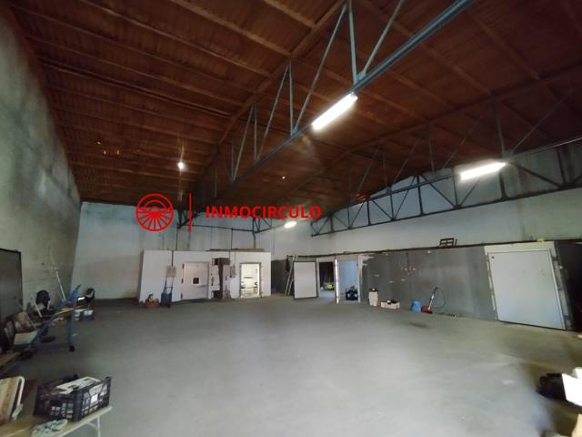 Nave venta Gamonal photo 0