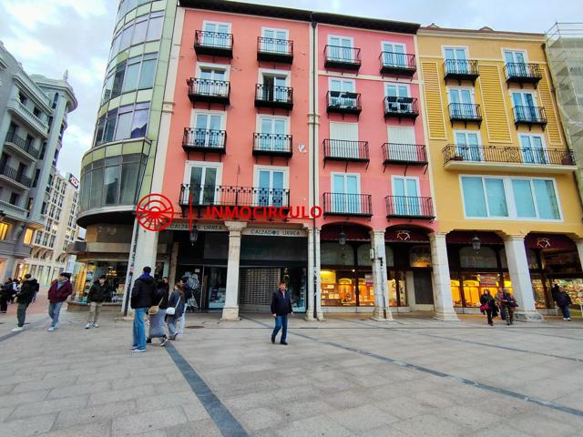 Tu negocio en pleno centro de Burgos photo 0