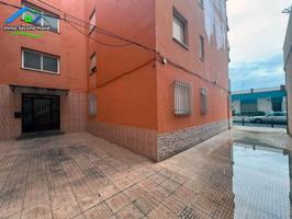 Piso bajo de 3 dormitorios en Urbanización Mediterráneo. photo 0