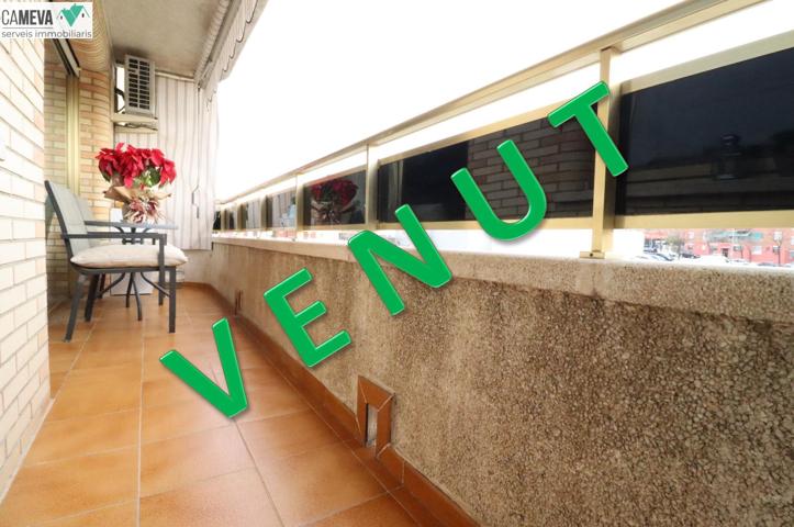 TOTALMENTE REFORMADO - 4 HABITACIONES Y 2 BAÑOS photo 0