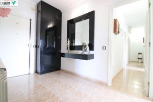 4 HABITACIONES+PARKING+TRASTERO photo 0