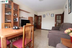 ASCENSOR Y 4 HABITACIONES photo 0