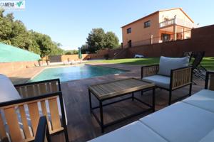 ÚNICA E IMPRESIONANTE FINCA A 4 VIENTOS CON PISCINA Y JARDIN photo 0