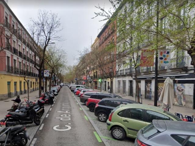 Local En venta en Palacio, Madrid photo 0