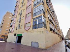 Local En venta en Torrevieja photo 0