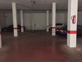 Planta baja de garajes con 25 aparcamientos y 8 trasteros en Puerto de la torre. photo 0