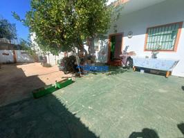 PAREADO DE DOS PLANTAS CON DOS VIVIENDAS, EN PUERTO DE LA TORRE photo 0