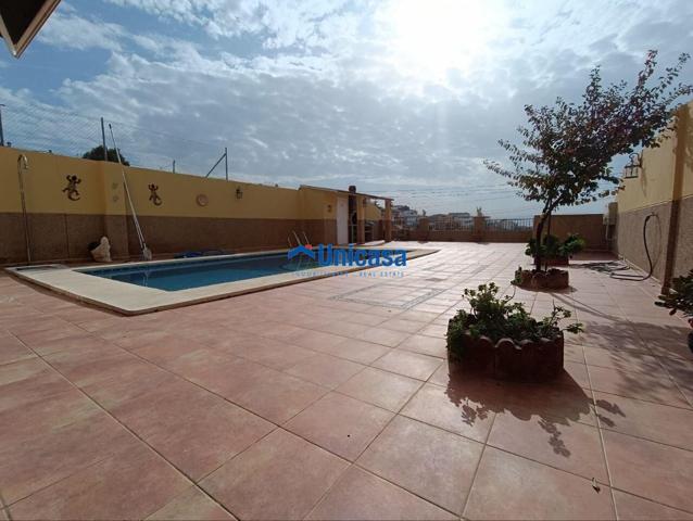 ¡Oportunidad única! Chalet pareado con piscina privada y vistas despejadas en Puerto de la Torre photo 0