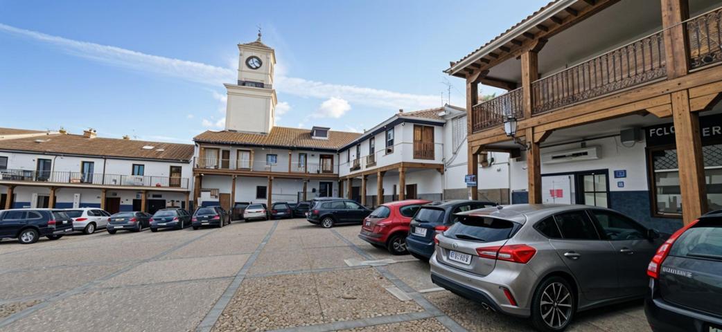 SERVICHECK INMOBILIARIA comercializa precioso dúplex en el casco histórico de Valdemoro photo 0