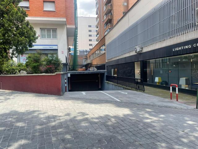 Parking En venta en Cuzco, Madrid photo 0