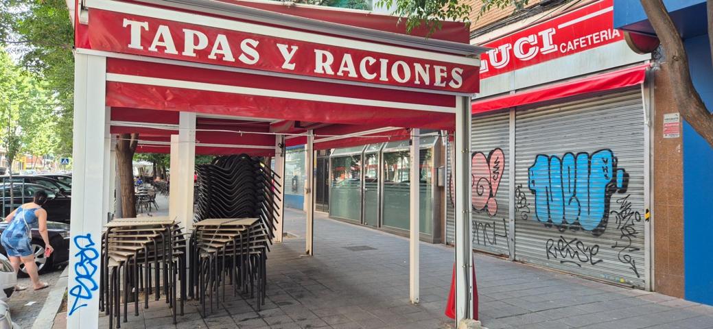OPORTUNIDAD ÚNICA DE NEGOCIO Traspaso por jubilación + Alquiler de local en funcionamiento photo 0