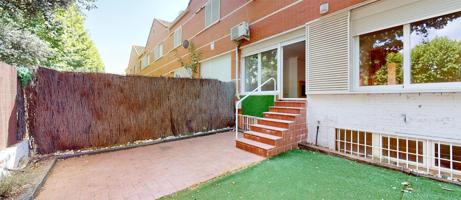 SE ALQUILA PRECIOSO CHALET ADOSADO DE 238 M² EN CLUB DE CAMPO – SAN SEBASTIÁN DE LOS REYES photo 0