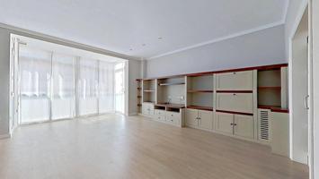Exclusiva vivienda en venta muy cerca de Mandri – Tres Torres photo 0