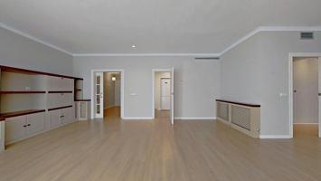Exclusiva vivienda en venta muy cerca de Mandri – Tres Torres photo 0