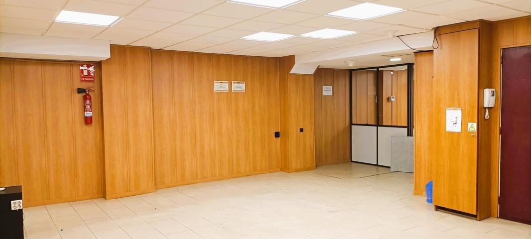 INCREIBLE LOCAL COMERCIAL 466 m2 photo 0