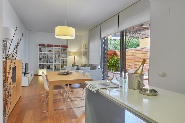 Propiedad con Terraza y Piscina en Venta en Poble Nou photo 0