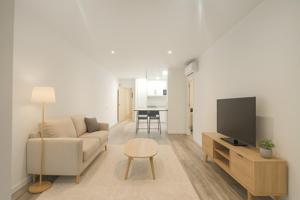 Tu piso a pies de Montjuic photo 0