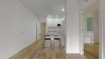 Excelente piso en Gran Vía de les Corts Catalanes a 100m de Plaza de España photo 0