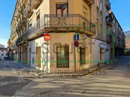 Local en venta o alquiler. Plaça Anselm Clavé, 4. Sant Joan de les Abadesses photo 0