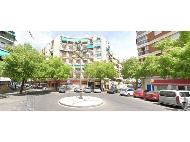 Se vende garaje con trastero, o por separado en Ciudad Jardín photo 0