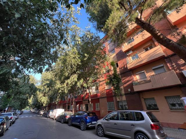 Piso en venta en calle Eugenia Bueso, 14 photo 0