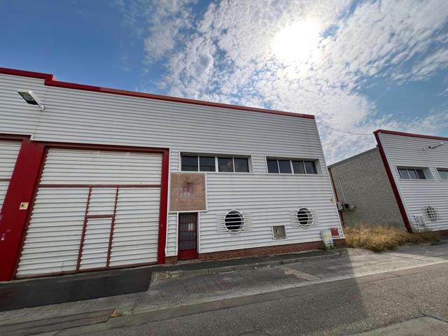 Nave en venta en Polígono Cuarte, Calle del río Gallego photo 0