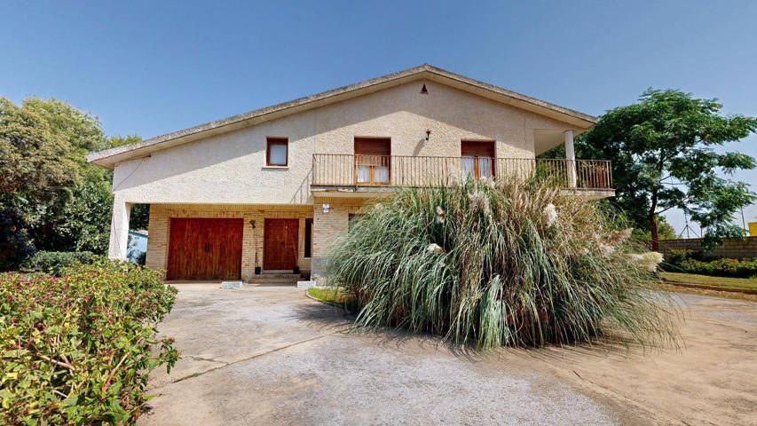 Chalet en Garrapinillos 19 photo 0