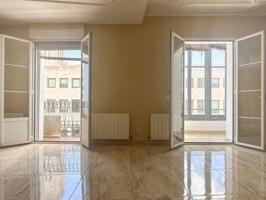 Piso En venta en Gran Via, Logroño photo 0