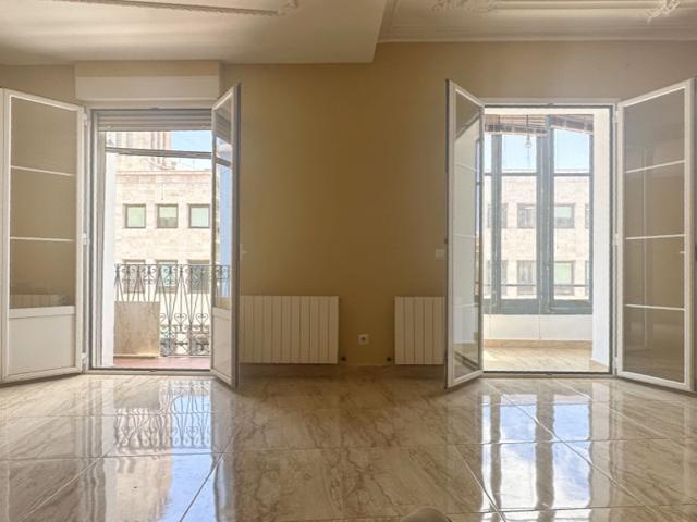 Piso En venta en Gran Via, Logroño photo 0