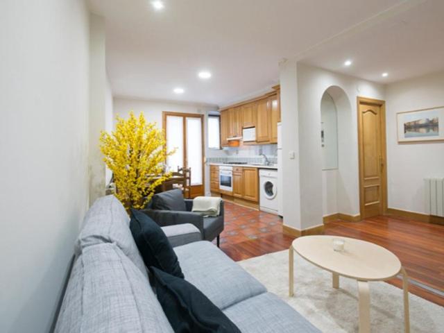 Casa En venta en Donostia - San Sebastián photo 0