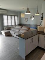 Espectacular piso totalmente reformado con altas calidades photo 0