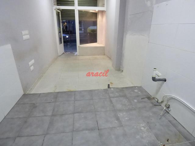 Local acondicionado en Avda. Zamora photo 0