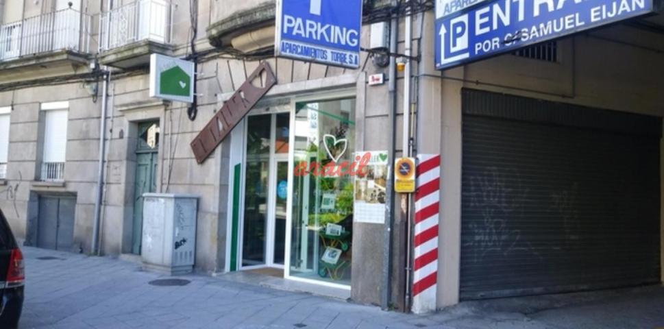 Local En venta en Ourense photo 0