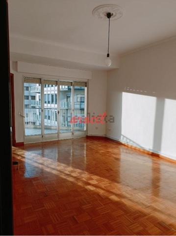 Piso En venta en Ourense photo 0