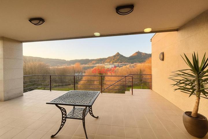 Unifamiliar En venta en Ourense photo 0