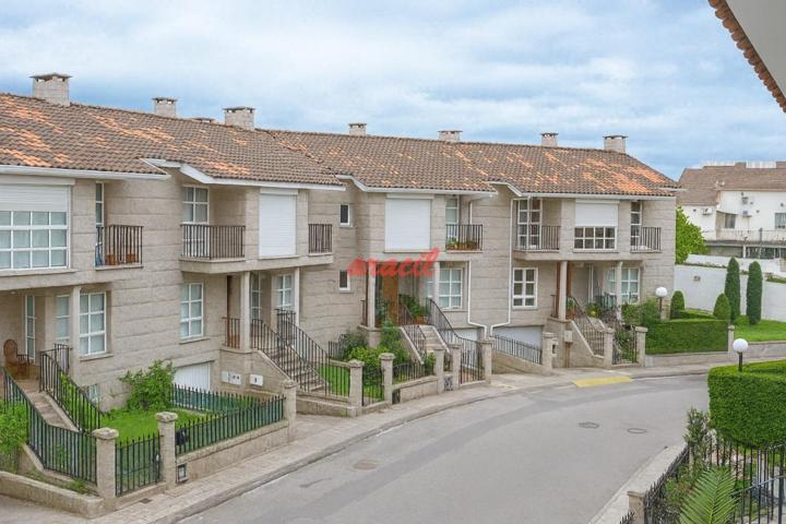 Unifamiliar En venta en Ourense photo 0