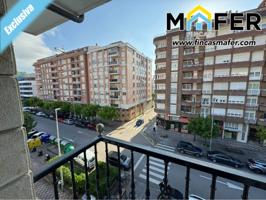 Gran vivienda en el centro de Laredo photo 0