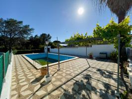 CHALET HIPOTECABLE CON 4.000 METROS DE PARCELA Y DOS CHALETS photo 0