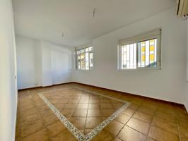 ✨ Vivienda con distribución cómoda, luz y excelente ubicación ✨ photo 0
