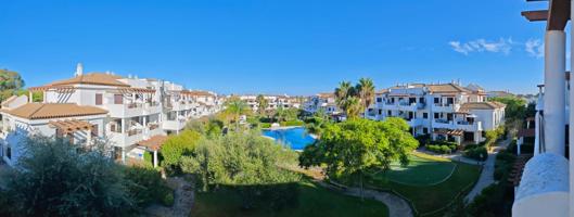 Apartamento con solarium privado en Residencial Coto de Sancti Petri photo 0