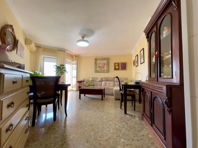 Espacioso piso familiar en Venta Vargas con terraza y 4 habitaciones photo 0