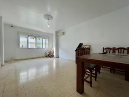 Tu nuevo hogar en Cobreros Viejo: 3 habitaciones, cocina-comedor y mucha luz photo 0