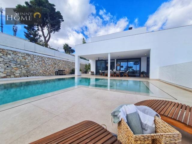 Villa En venta en Benalmádena photo 0