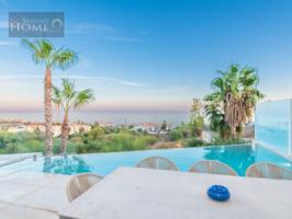 Villa En venta en Benalmádena photo 0
