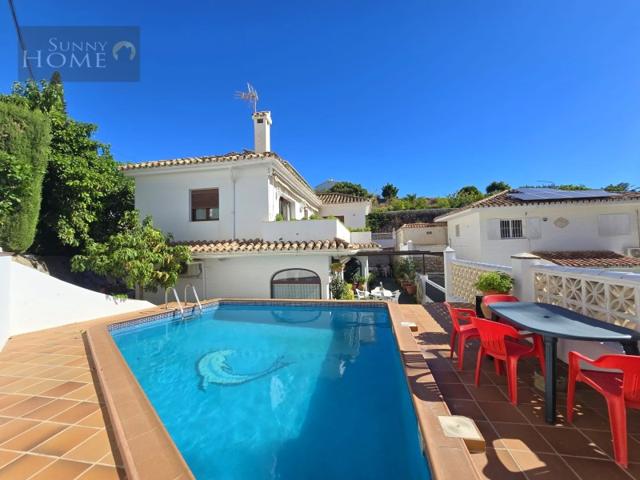 Casa En venta en Benalmádena photo 0